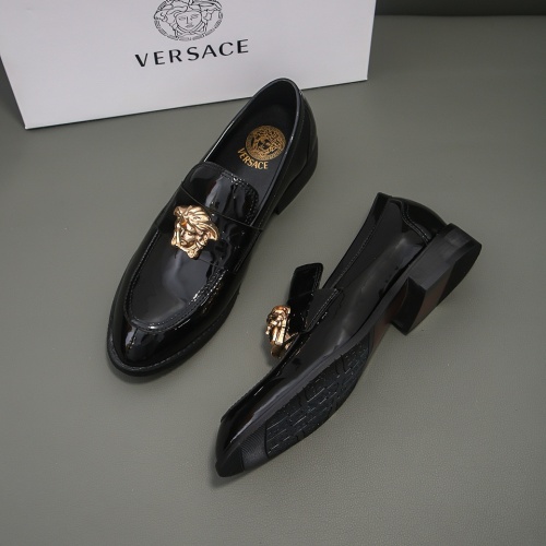 Versace Leather Shoes For Men #1080755