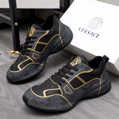 Versace Casual Shoes For Men #1082719