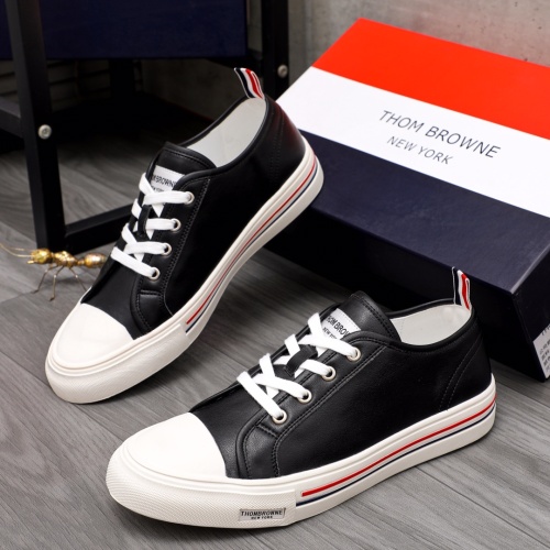 Thom Browne TB Casual Shoes For Men #1084339