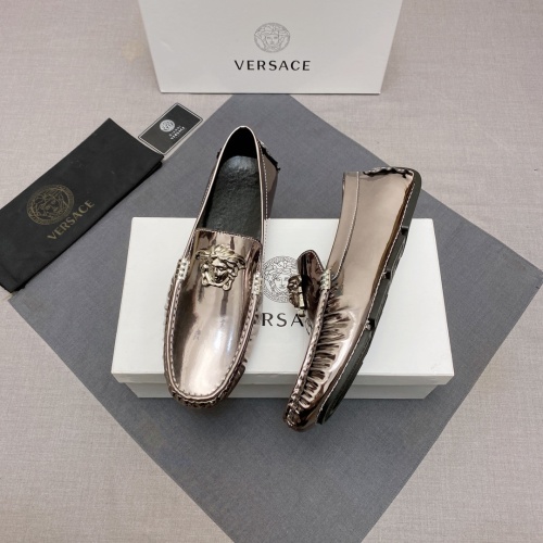 Versace Leather Shoes For Men #1084383