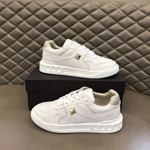 Valentino Casual Shoes For Men #1084477