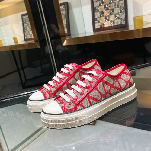 Valentino Casual Shoes For Women #1086376