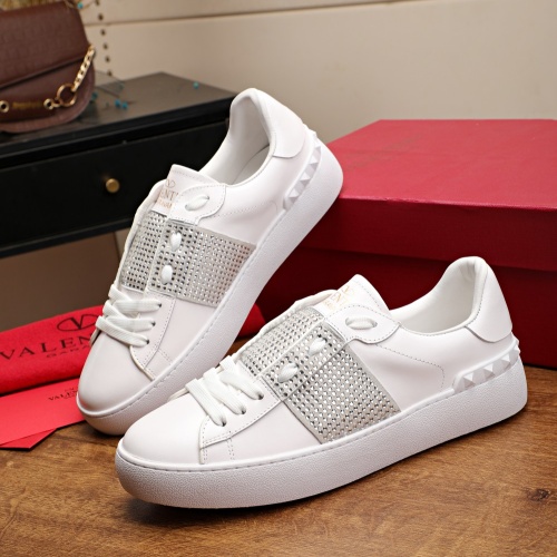 Valentino Casual Shoes For Women #1086902