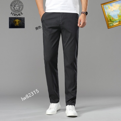 Versace Pants For Men #1086970