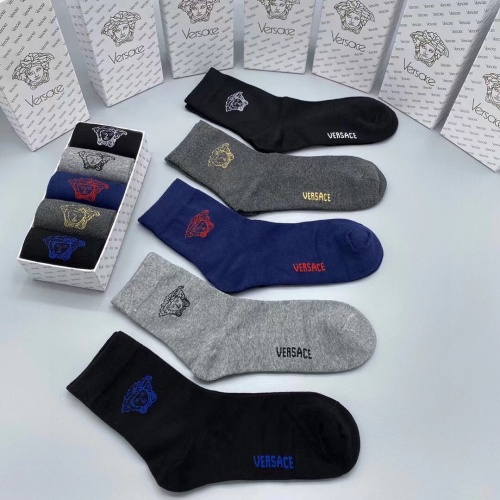 Versace Socks #1087606