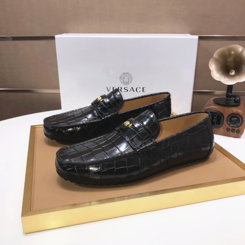 Versace Leather Shoes For Men #1087882