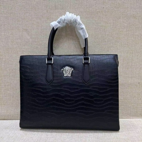Versace AAA Man Handbags #1088251