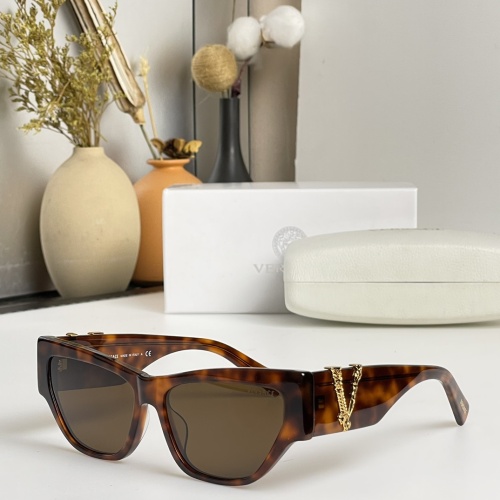 Versace AAA Quality Sunglasses #1088657