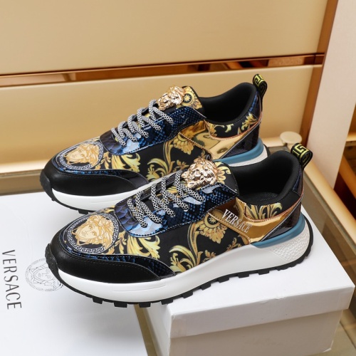 Versace Casual Shoes For Men #1088750