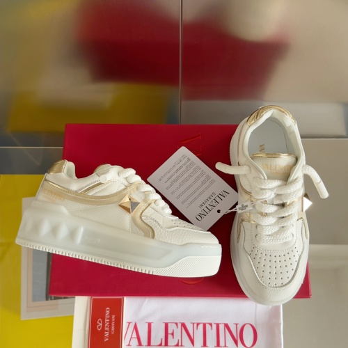 Valentino Casual Shoes For Women #1089629
