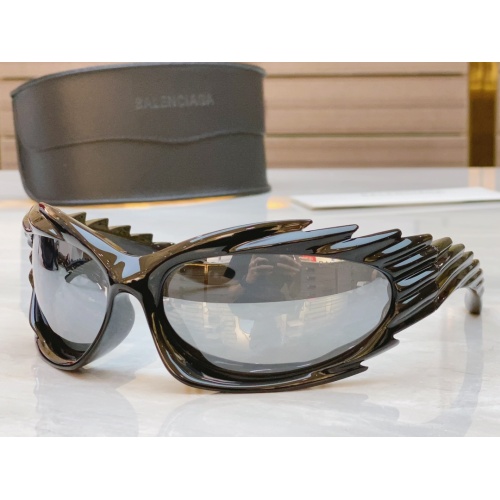 Balenciaga AAA Quality Sunglasses #1090052