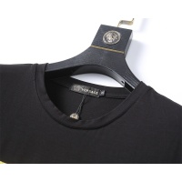 $25.00 USD Versace T-Shirts Short Sleeved For Men #1080070