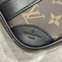 $56.00 USD Louis Vuitton AAA Man Wallets #1081612