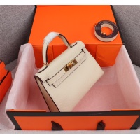 $82.00 USD Hermes AAA Quality Messenger Bags For Women #1082882