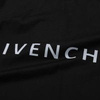 $40.00 USD Givenchy T-Shirts Short Sleeved For Unisex #1084081