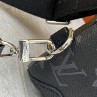 $64.00 USD Louis Vuitton AAA Man Messenger Bags #1088575