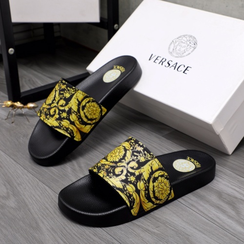 Versace Slippers For Men #1091191