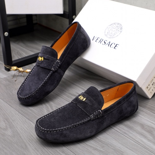 Versace Leather Shoes For Men #1091572