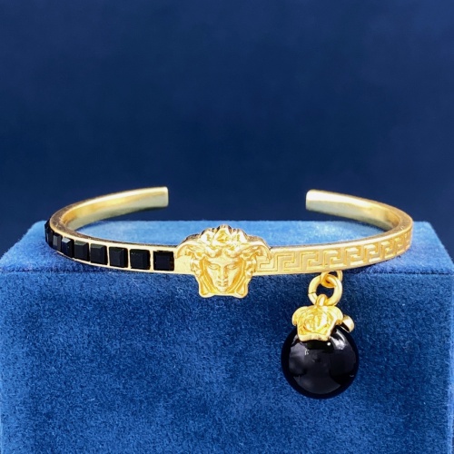 Versace Bracelets #1092658