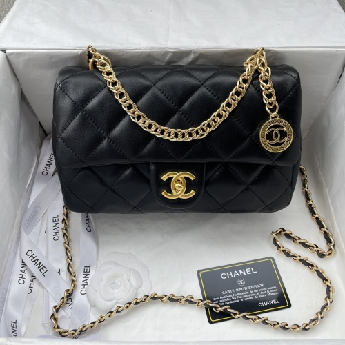 Chanel AAA Quality Messenger Bags For Women #1092988