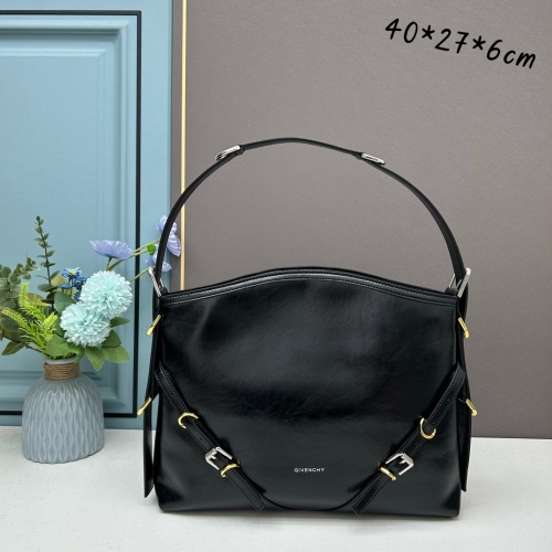 Givenchy AAA Quality Shoulder Bags For Women #1093725