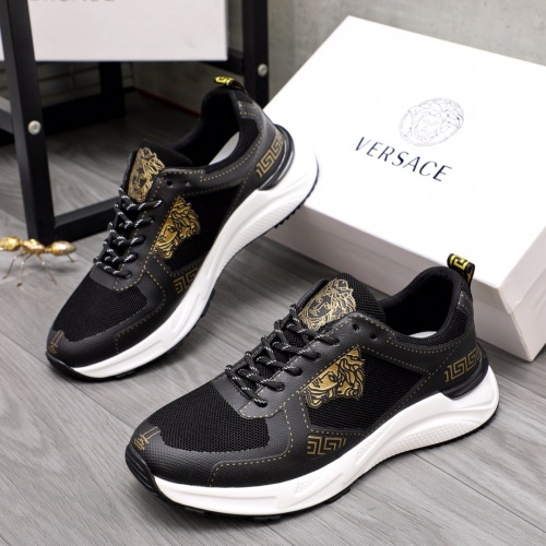 Versace Casual Shoes For Men #1093947
