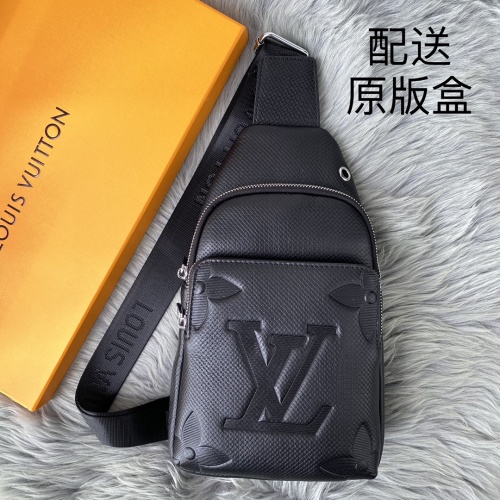 Louis Vuitton AAA Man Messenger Bags #1094549