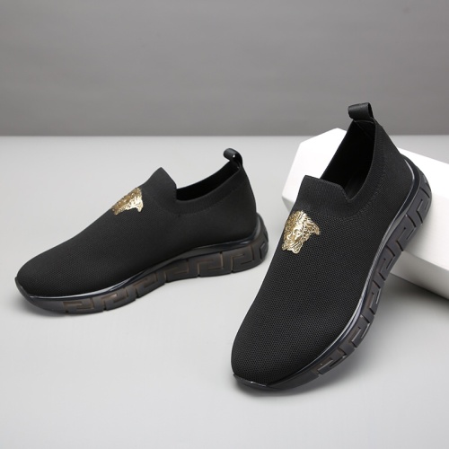 Versace Casual Shoes For Men #1094791