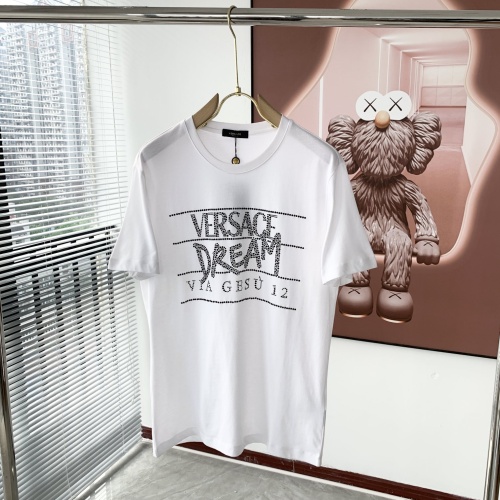 Versace T-Shirts Short Sleeved For Men #1095745