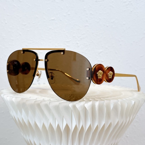 Versace AAA Quality Sunglasses #1096240