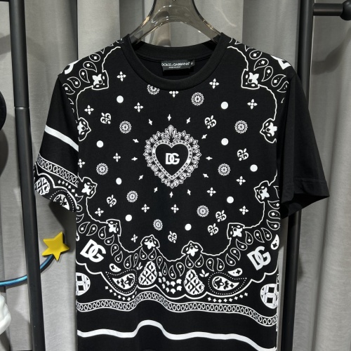 Dolce &amp; Gabbana D&amp;G T-Shirts Short Sleeved For Unisex #1097596 $41.00 USD, Wholesale Replica Dolce &amp; Gabbana D&amp;G T-Shirts