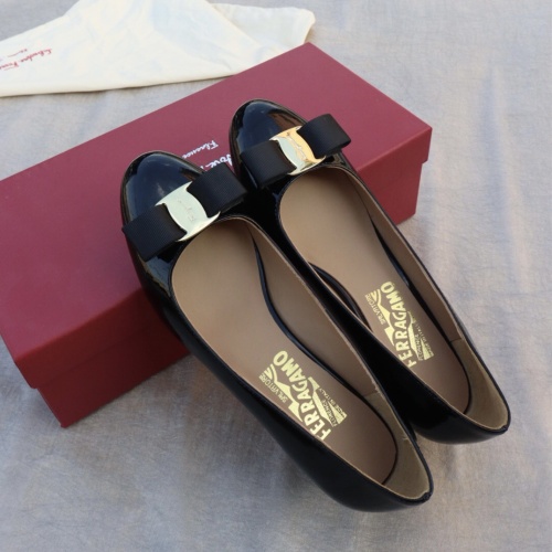 Replica Salvatore Ferragamo Flat Shoes For Women #1099049 $96.00 USD for Wholesale