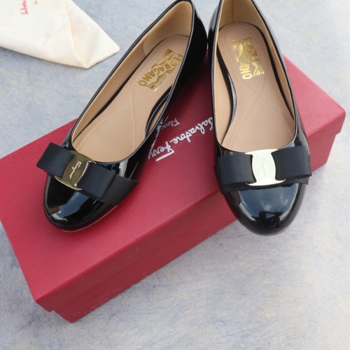 Replica Salvatore Ferragamo Flat Shoes For Women #1099079 $96.00 USD for Wholesale