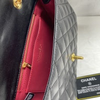 $88.00 USD Chanel AAA Quality Messenger Bags For Women #1092983