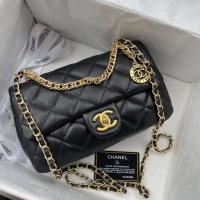 $92.00 USD Chanel AAA Quality Messenger Bags For Women #1092988