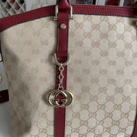 $76.00 USD Gucci AAA Quality Handbags For Women #1093178