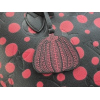$68.00 USD Louis Vuitton AAA Quality Shoulder Bags For Women #1093275