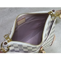 $72.00 USD Louis Vuitton AAA Quality Messenger Bags For Women #1093329