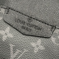 $64.00 USD Louis Vuitton AAA Man Messenger Bags #1094423