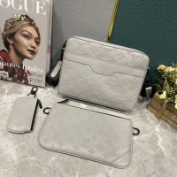 $72.00 USD Louis Vuitton AAA Man Messenger Bags #1094430