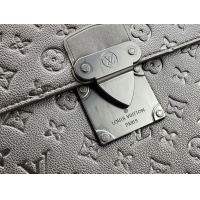 $72.00 USD Louis Vuitton AAA Man Messenger Bags #1094433