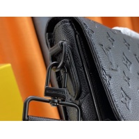$72.00 USD Louis Vuitton AAA Man Messenger Bags #1094433