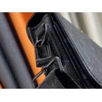 $72.00 USD Louis Vuitton AAA Man Messenger Bags #1094434