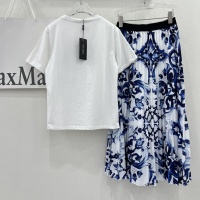 $92.00 USD Dolce & Gabbana D&G Tracksuits Short Sleeved For Women #1098282