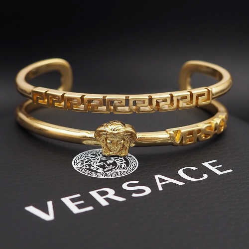 Versace Bracelets #1101068