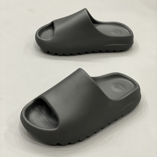 Adidas Yeezy Slippers For Men #1102465