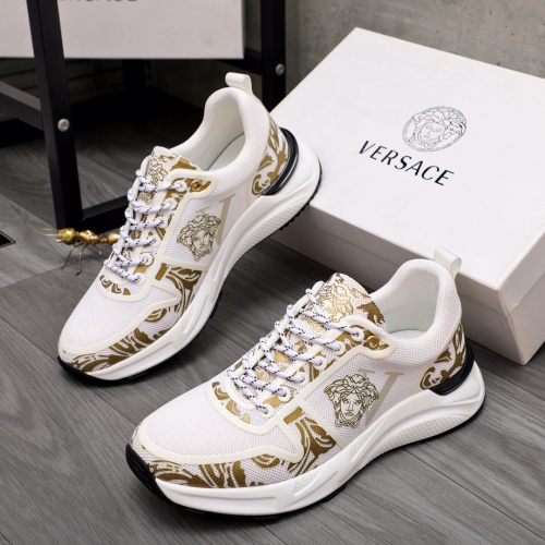 Versace Casual Shoes For Men #1103518