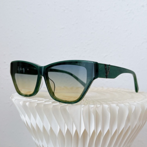 Versace AAA Quality Sunglasses #1105053