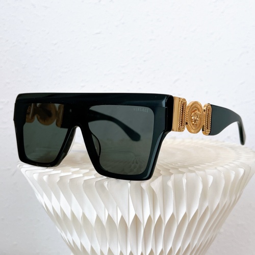 Versace AAA Quality Sunglasses #1105059
