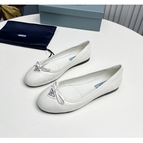 Prada Flat Shoes For Women #1105238